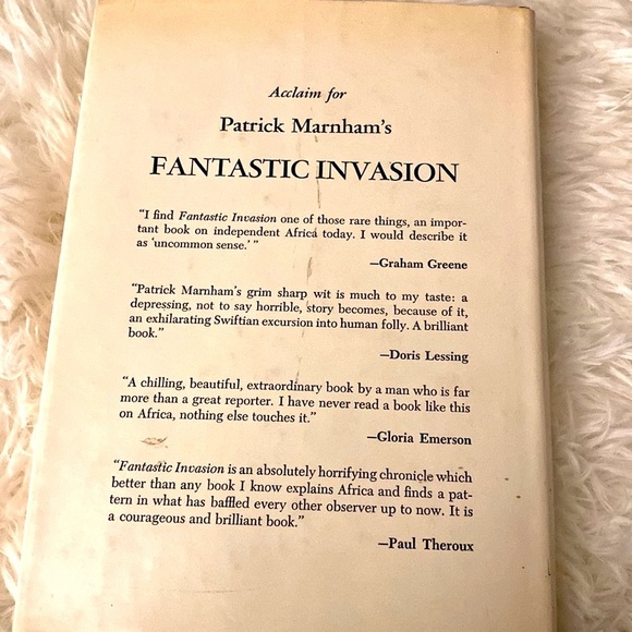 LOURDES  A MODERN PILGRIMAGE by PATRICK MARNHAM - Picture 3 of 3